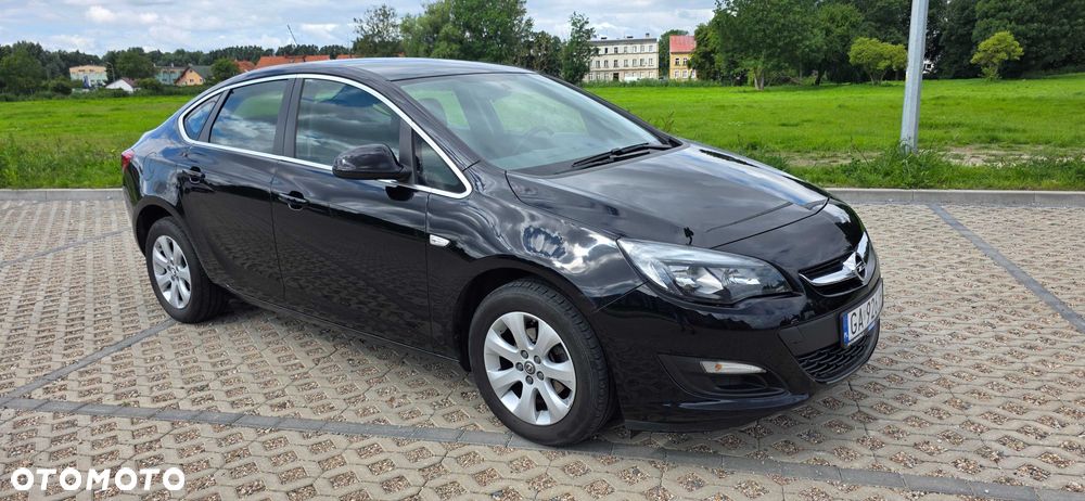Opel Astra - 4