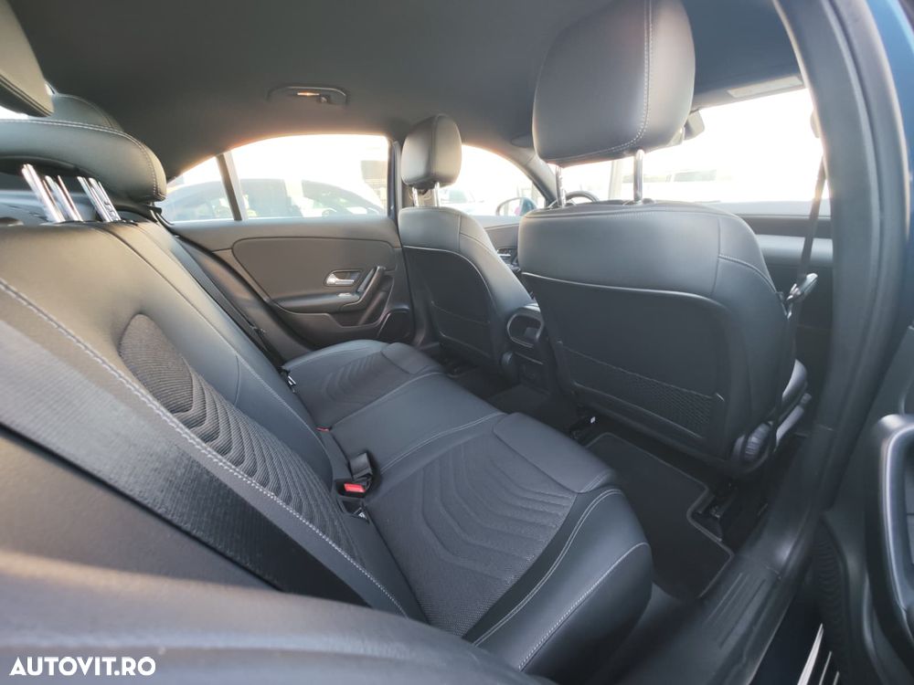 Mercedes-Benz A 250 e 8G-DCT - 16