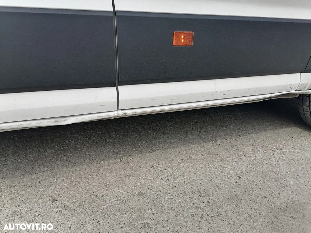 Volkswagen Crafter Furgon L3H2 2.0 TDI - 16