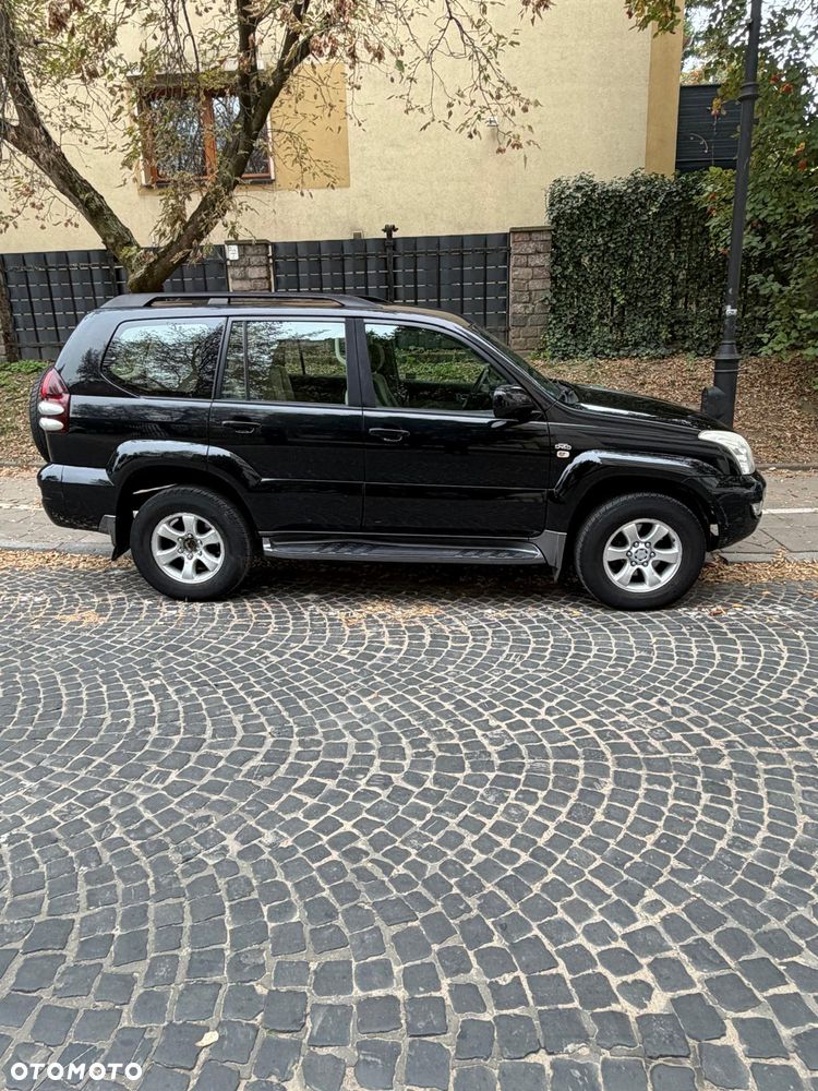 Toyota Land Cruiser - 6