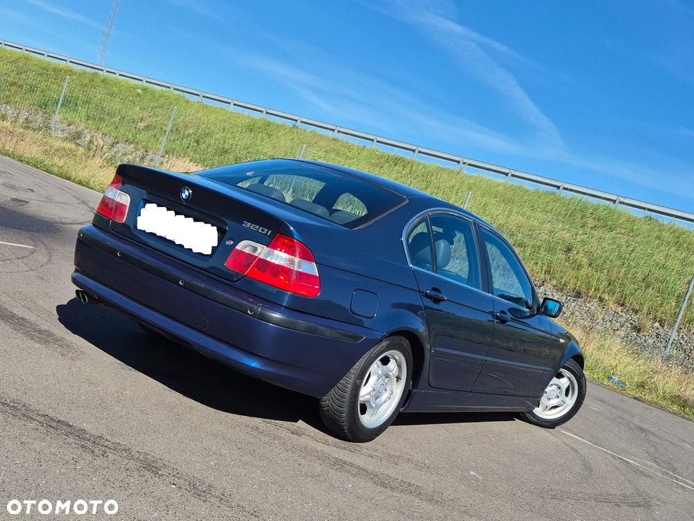 BMW Seria 3 320i - 6