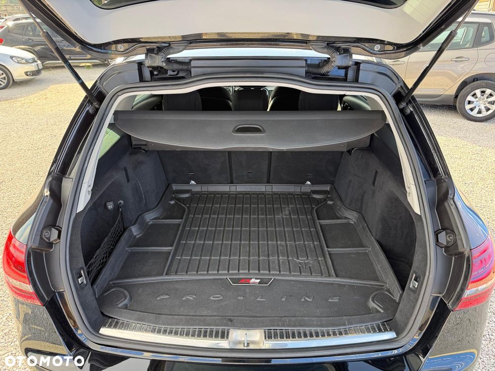 Mercedes-Benz Klasa C 200 d 9G-TRONIC - 30