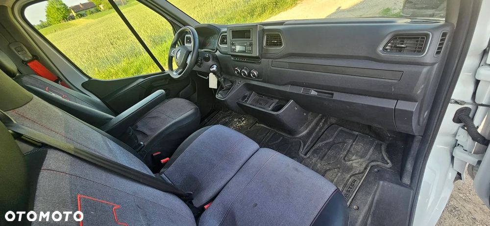 Renault Master - 25