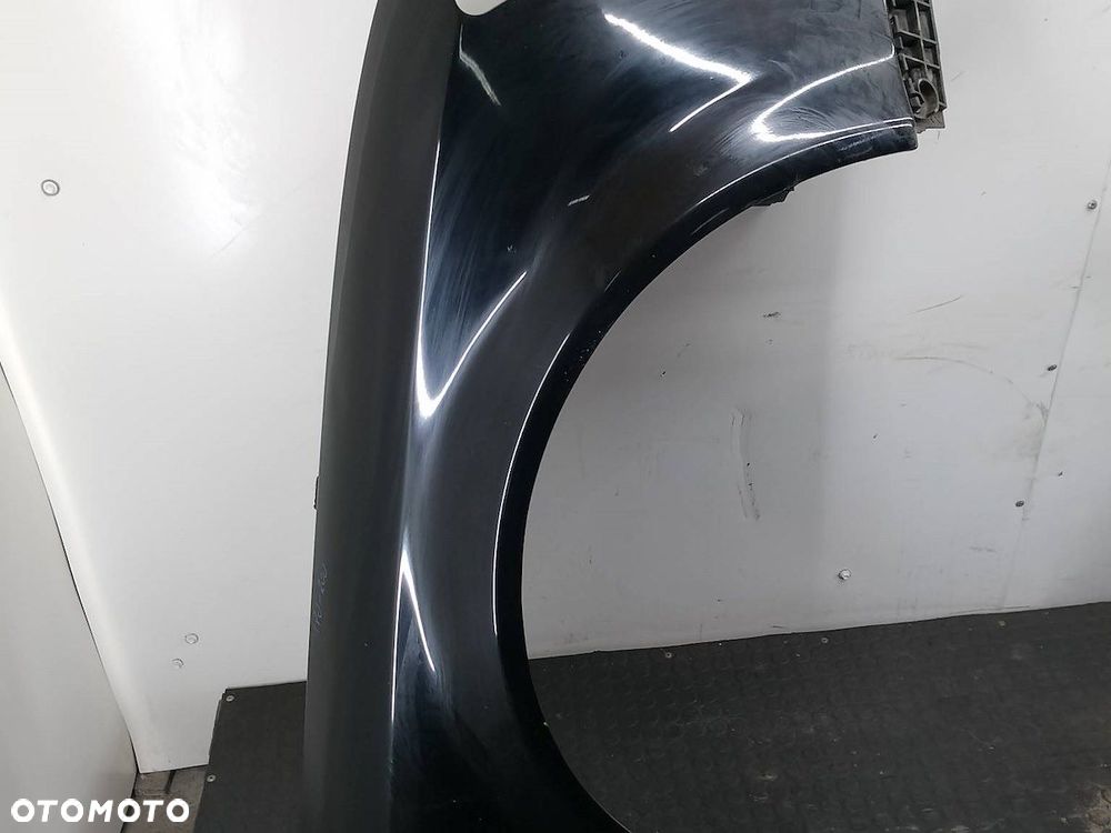 BŁOTNIK PRAWY PRZÓD AUDI A4 B6 LY6R SEDAN - 1