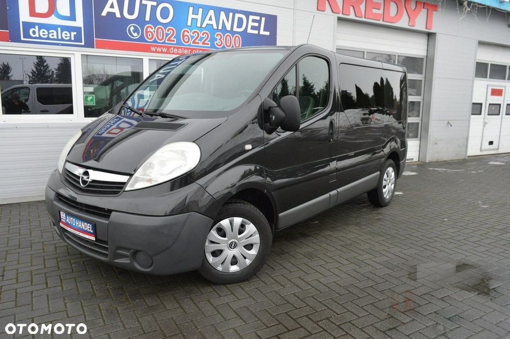 Opel Vivaro - 10