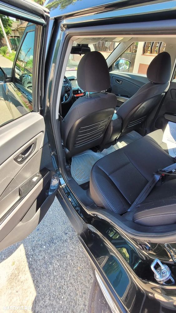SsangYong XLV e-XDi 160 2WD Quartz - 24