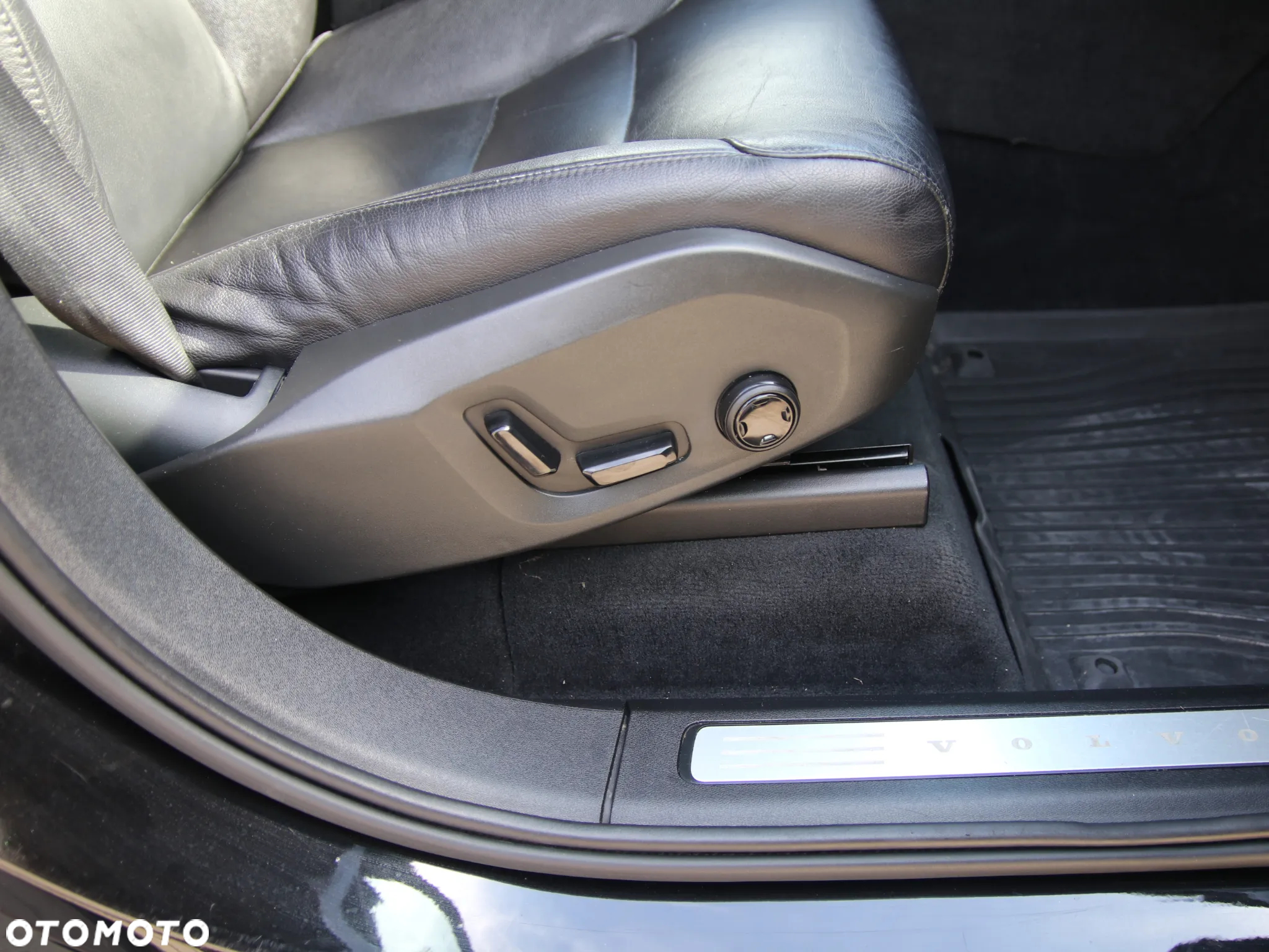 Volvo XC 90 T5 AWD Momentum - 33