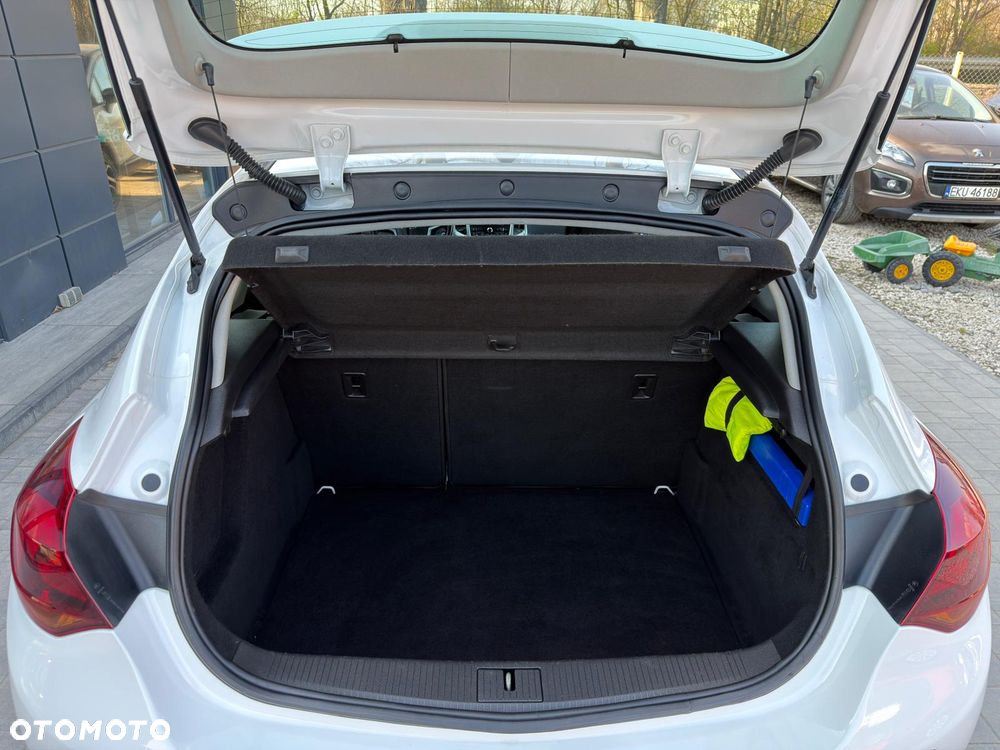 Opel Astra 1.4 Turbo Edition - 25