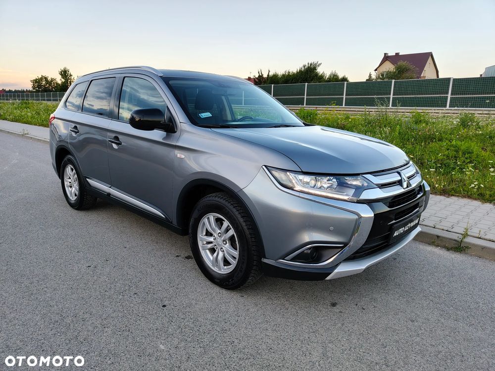 Mitsubishi Outlander 2.0 City Style 2WD - 24