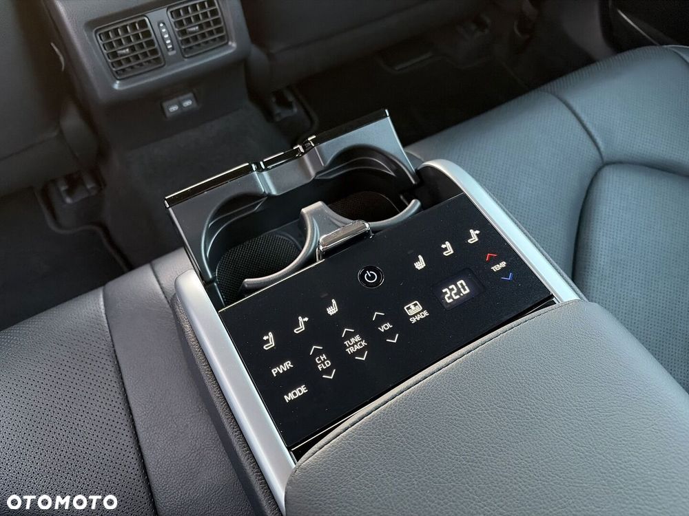 Toyota Camry 2.5 Hybrid Executive CVT - 23