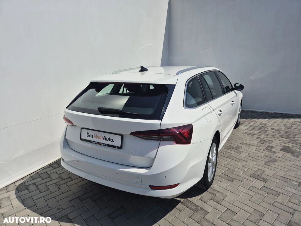 Skoda Octavia Combi 2.0 TDI DSG Style - 5