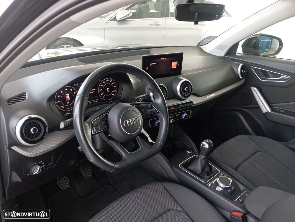 Audi Q2 30 TFSI S line - 8