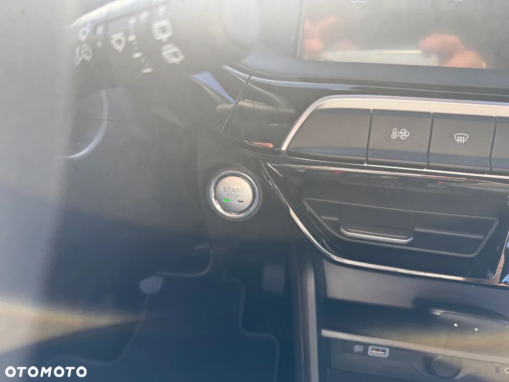 MG MG3 1.5 Excite - 23