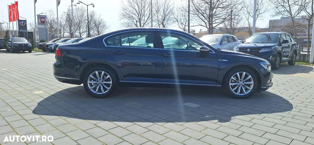 Volkswagen Passat - 8