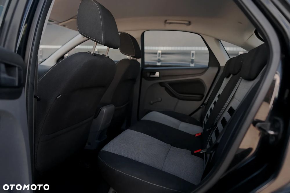 Ford Focus 1.6 Gold X - 20