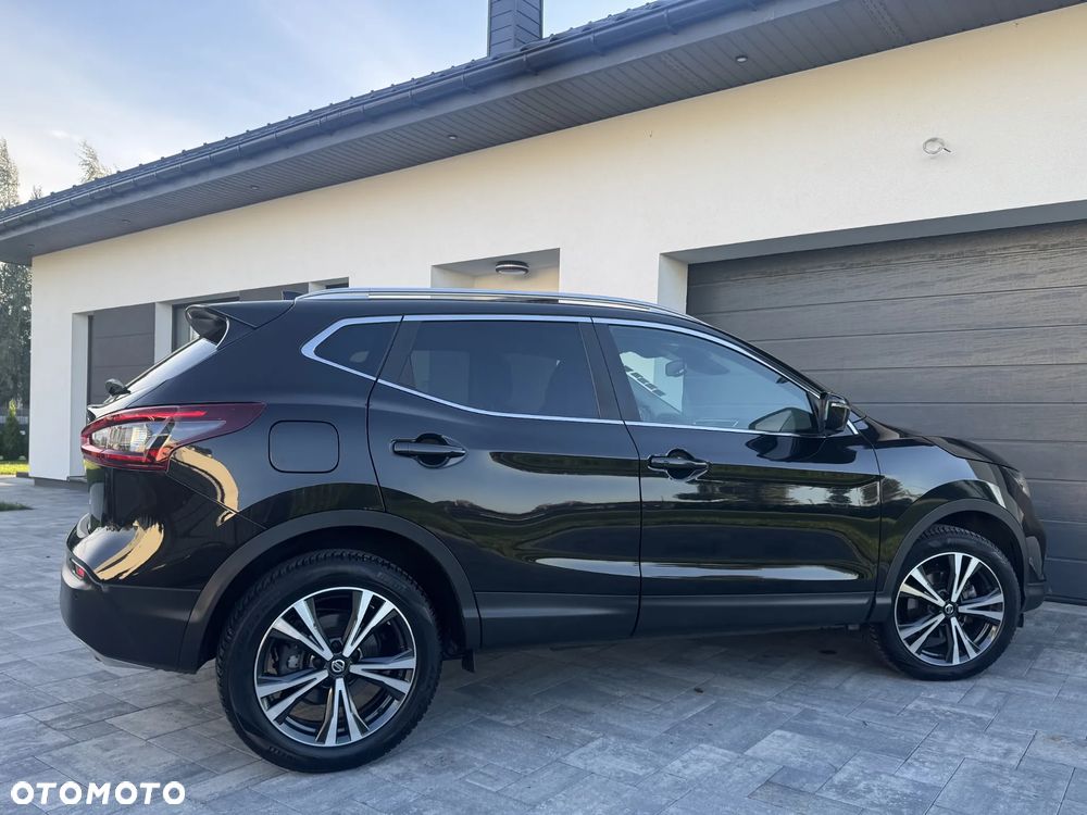 Nissan Qashqai 1.3 DIG-T N-Connecta - 36