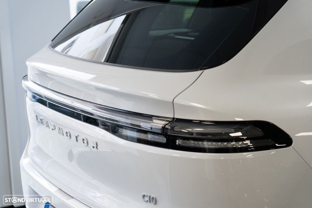 Leapmotor C10 28.4 kWh REEV Design - 12