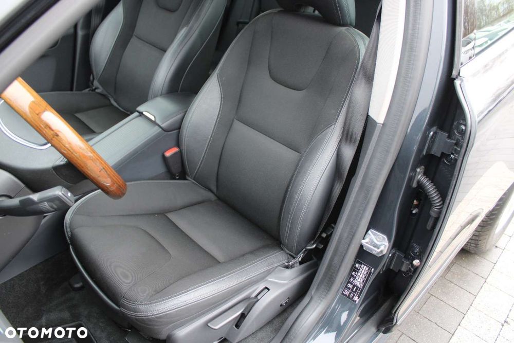 Volvo XC 60 - 18
