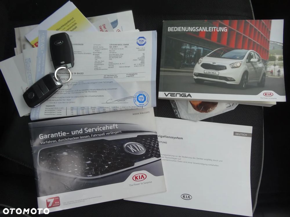 Kia Venga 1.6 CRDi 128 Black Collection - 40