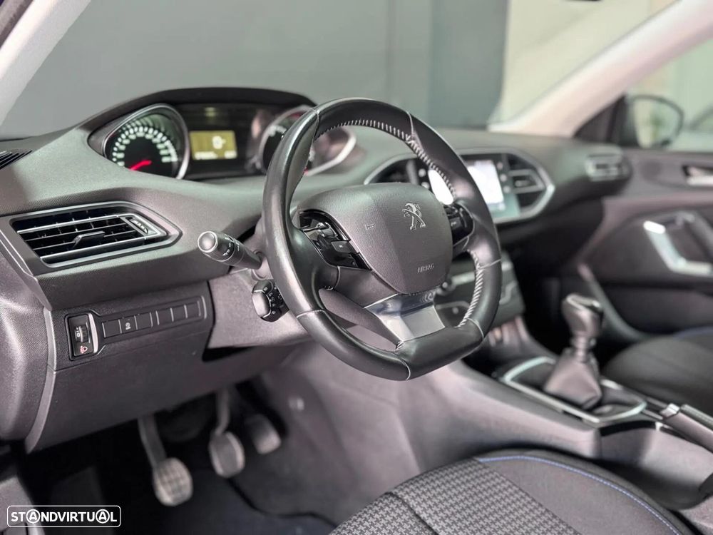 Peugeot 308 SW 1.5 BlueHDi Style - 13