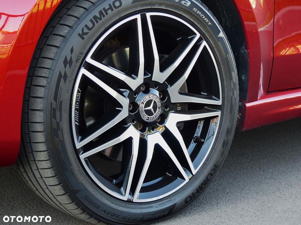 Mercedes-Benz Klasa V 300 d lang 9G-TRONIC Avantgarde - 11