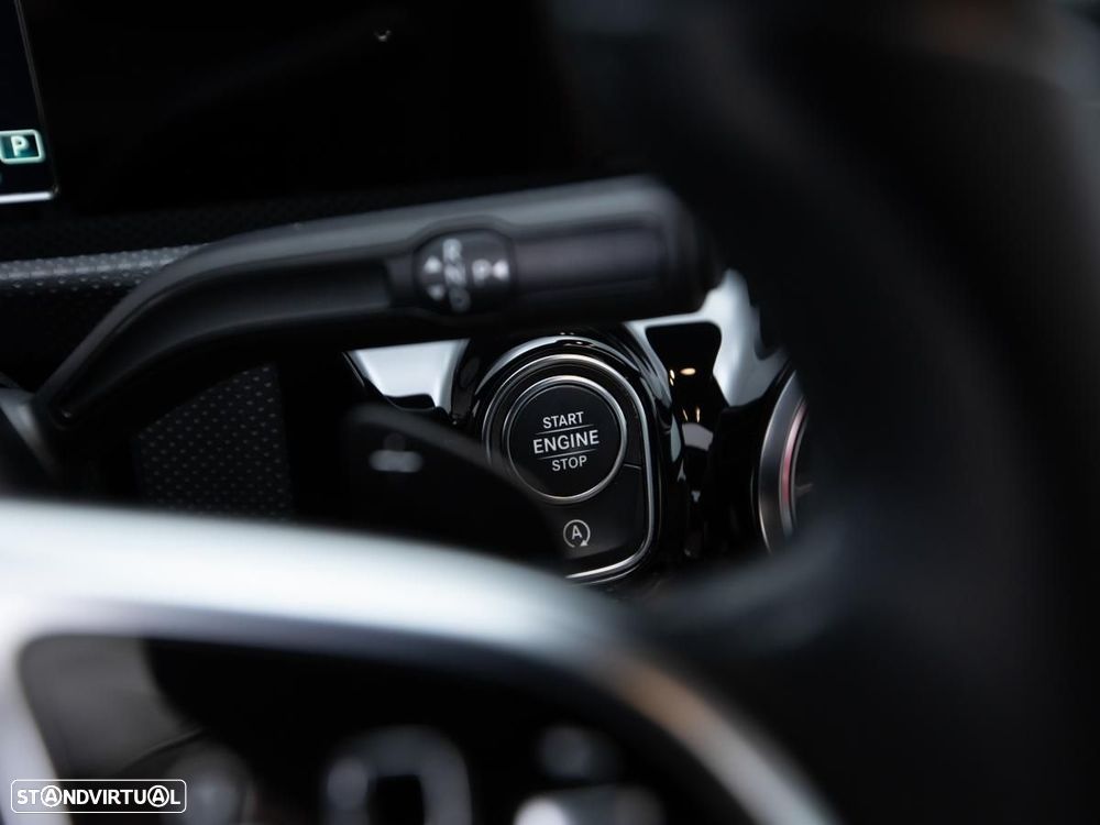 Mercedes-Benz A 220 d 8G-DCT Progressive — fotografia 19