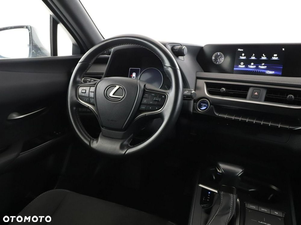 Lexus UX 250h Business Edition - 17