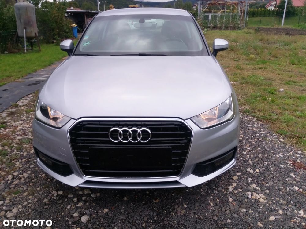 Audi A1 3-drzwiowe 1.6 TDI Ambition S tronic - 1