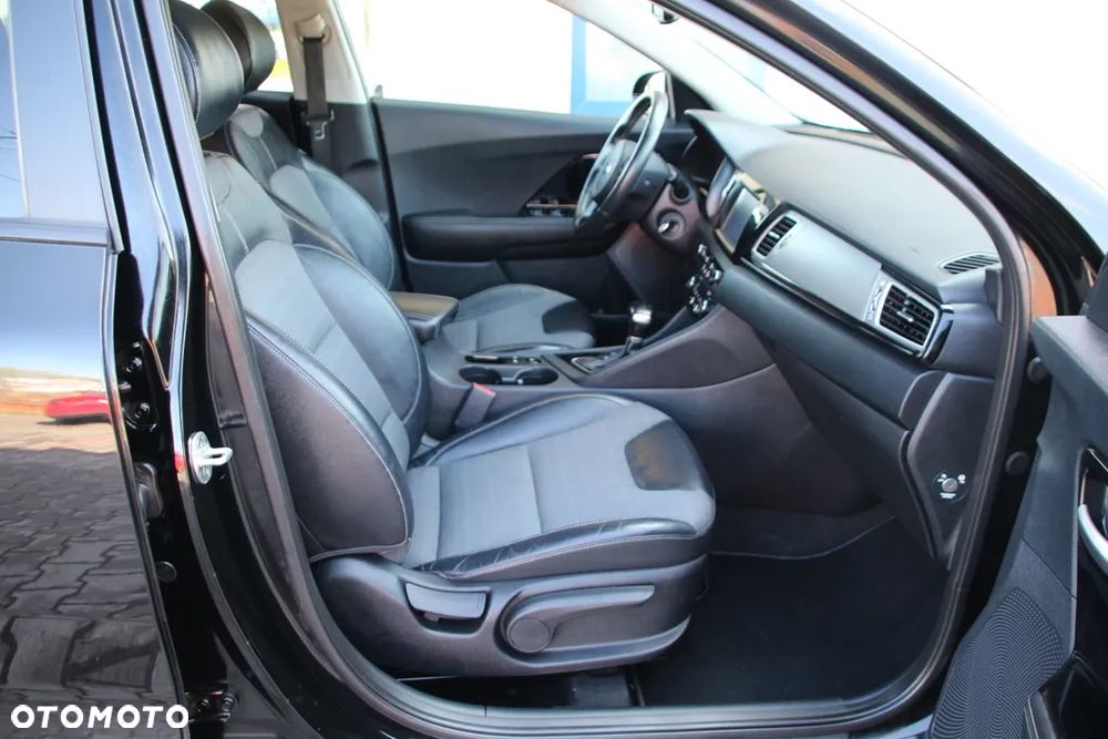 Kia Niro 1.6 GDI HEV 2WD OPF Edition 7 - 23