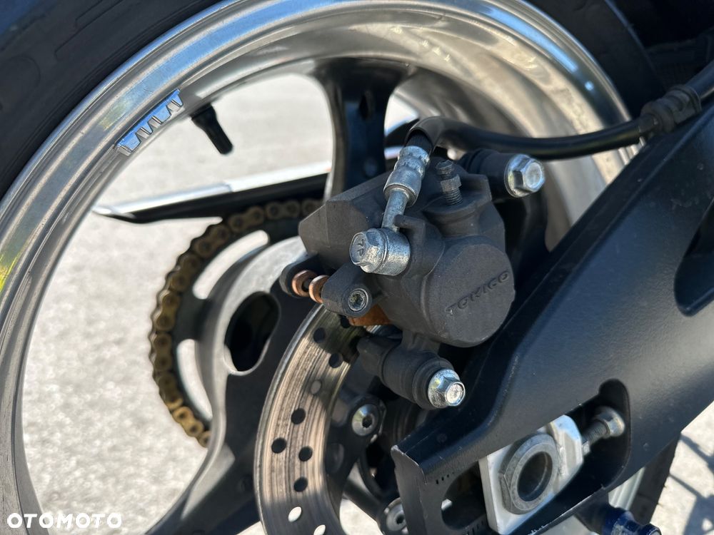 Suzuki GSX-R - 17