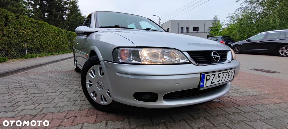 Opel Vectra 1.8 Comfort - 3