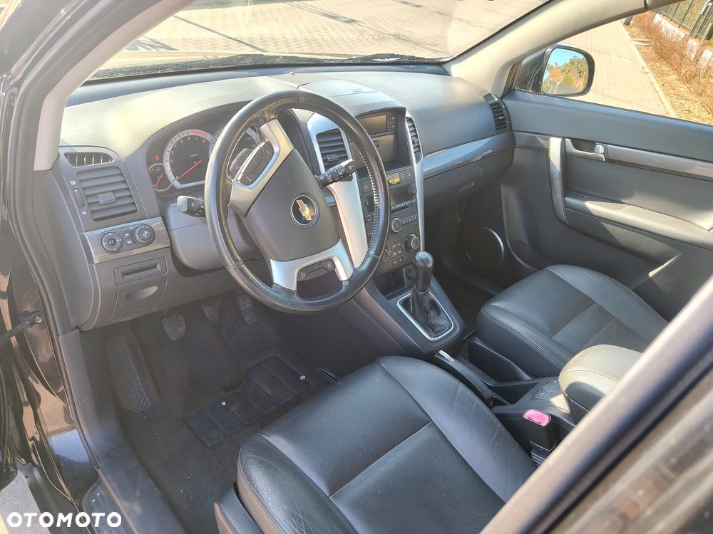 Chevrolet Captiva 2.4 4WD 7 Sitzer LT - 19