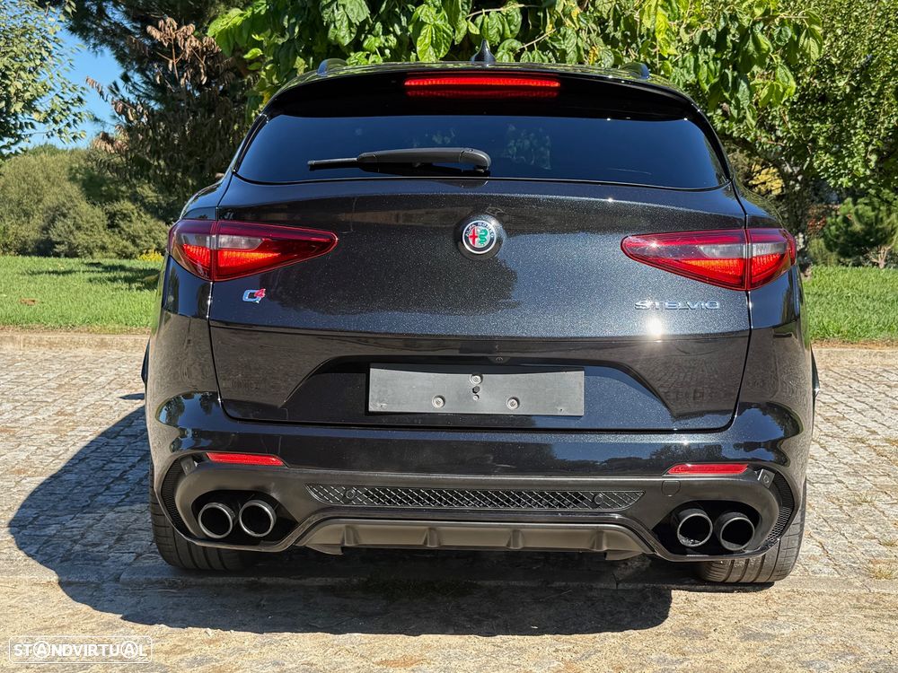 Alfa Romeo Stelvio - 4