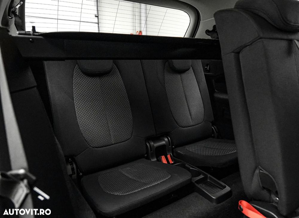 BMW Seria 2 216d Luxury Line - 18