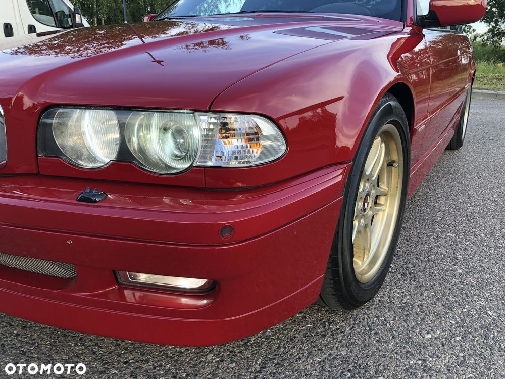 BMW Seria 7 740i - 12