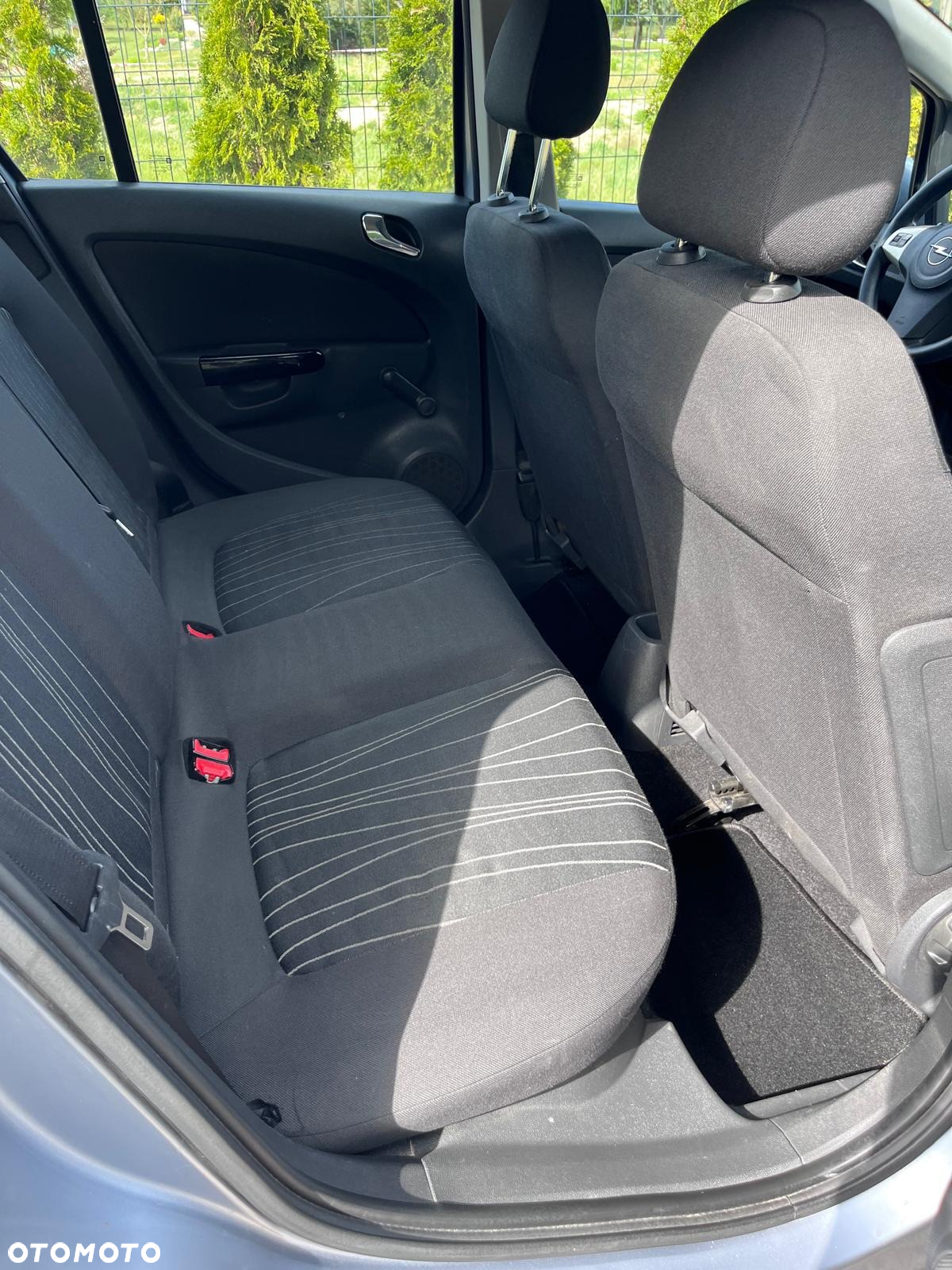 Opel Corsa 1.4 16V - 16