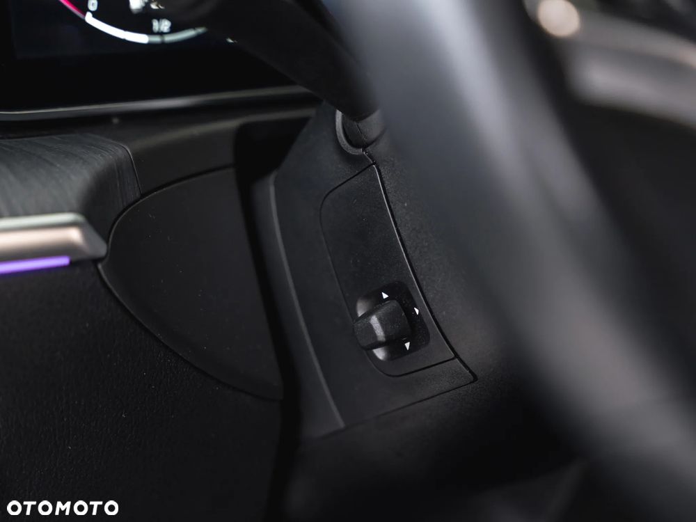 Mercedes-Benz Klasa C 300 4Matic 9G-TRONIC Avantgarde - 27