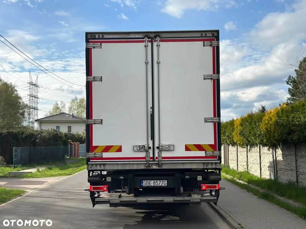 Mercedes-Benz Actros - 8