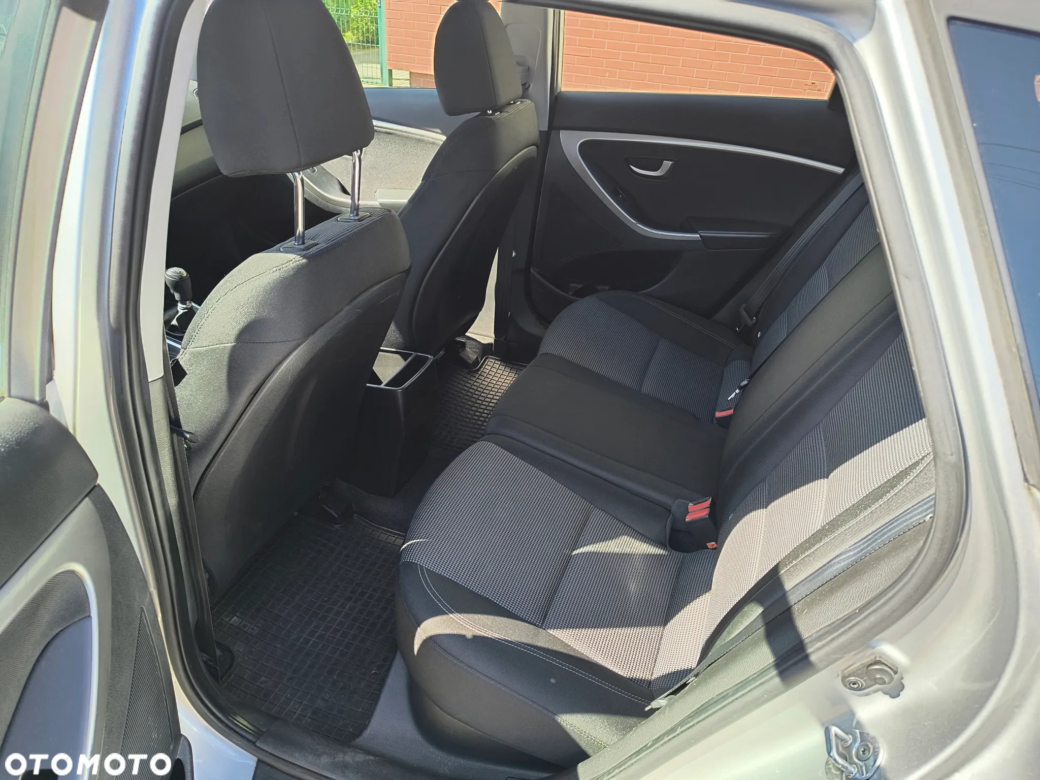Hyundai i30 1.4 CRDi Classic + - 6