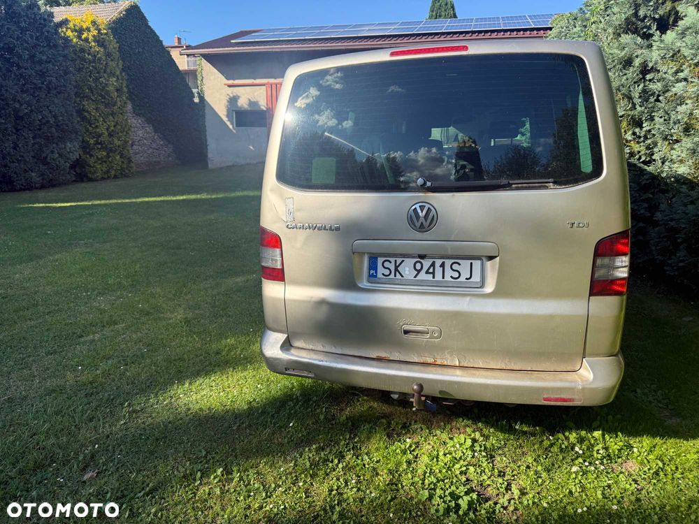 Volkswagen Caravelle - 2