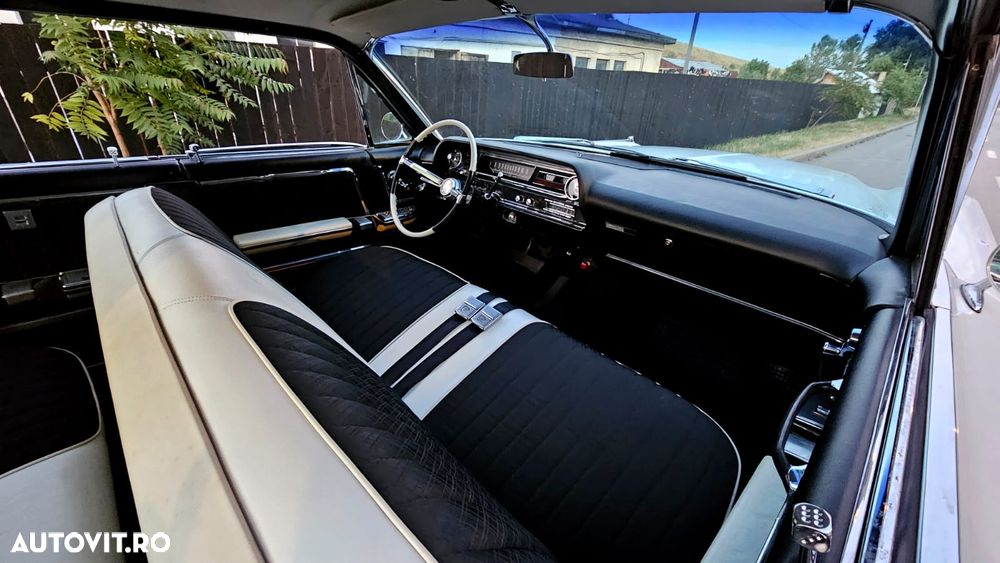 Cadillac Deville - 2