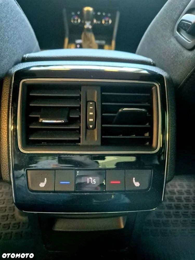 Skoda Superb 2.0 TSI Style DSG - 19