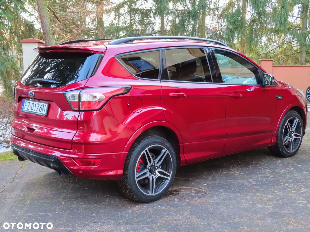 Ford Kuga - 4