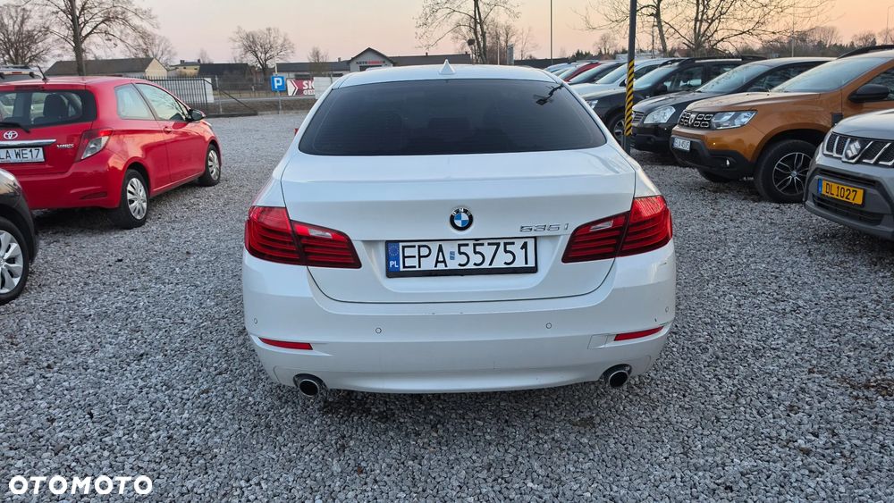 BMW Seria 5 535i Sport-Aut Luxury Line - 5