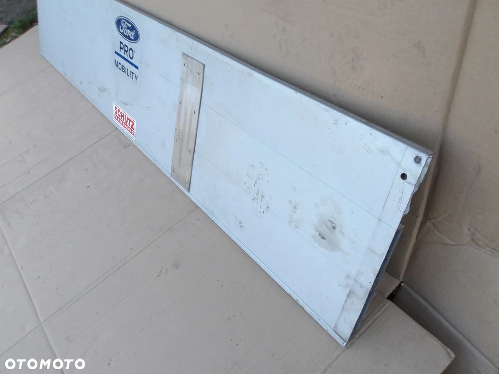 BURTA FORD TRANSIT MK8 - 25