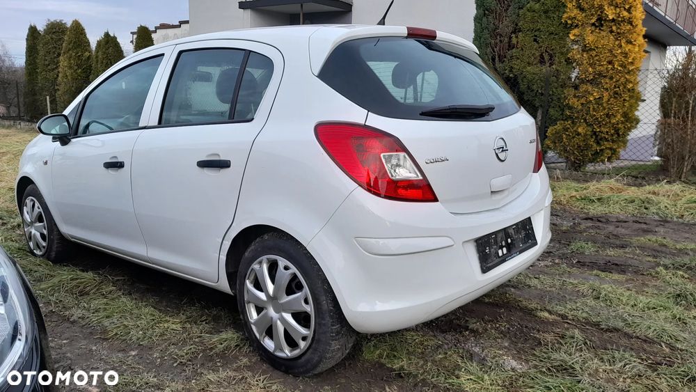 Opel Corsa - 4
