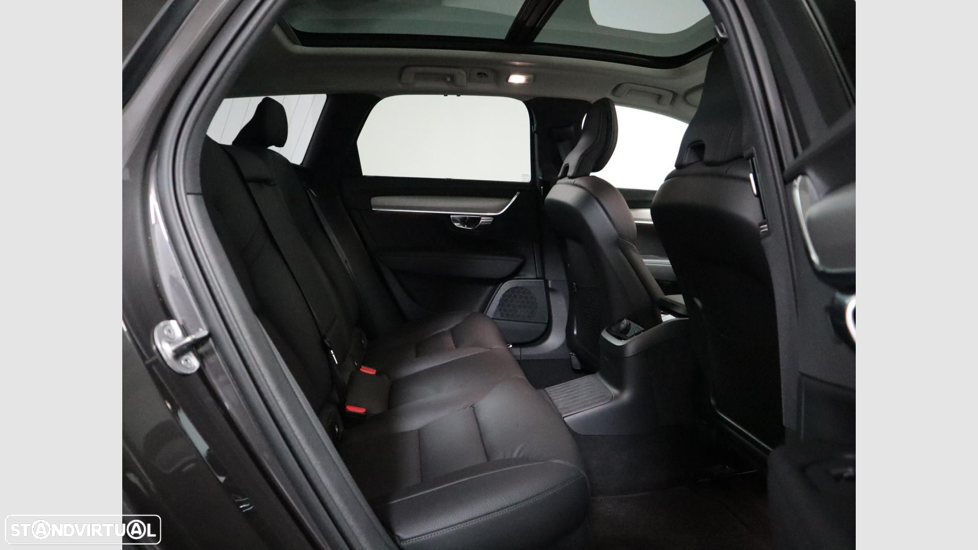 Volvo V90 2.0 T6 PHEV Plus Dark AWD - 12