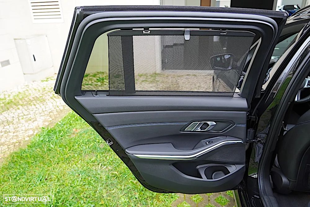 BMW 330 e Pack M Auto - 25