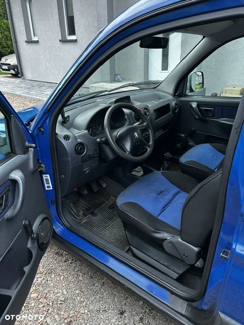 Peugeot Partner Combi 1.4 - 8