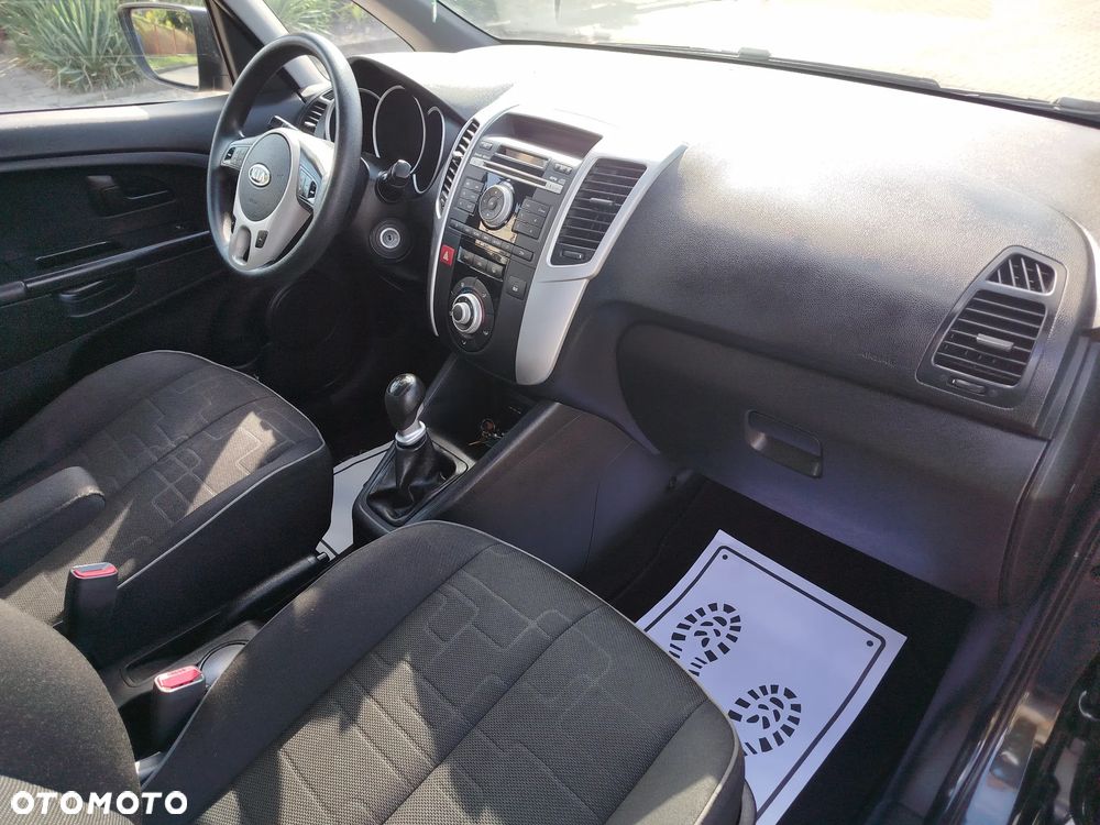 Kia Venga 1.4 CVVT Fifa World Cup Edition - 28